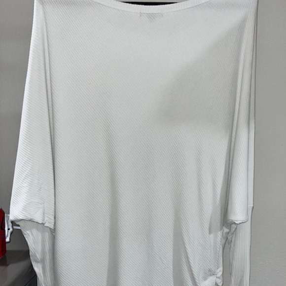 OmicGot Women's Off The Shoulder Long Sleeve Pullover Knit Slouchy Sweater - Picture 2 of 3